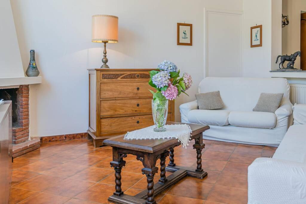 Casa Gege', For Up To 5 Guests, Shared Pool, Sorrento Center Apartment Ngoại thất bức ảnh